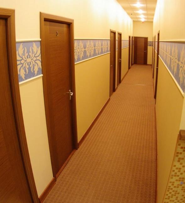 Hotel Darnitskiy Kiev Ngoại thất bức ảnh